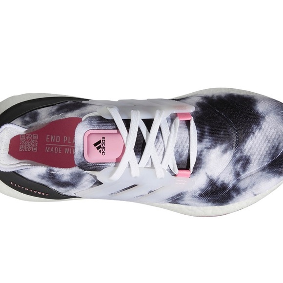 Adidas Ultraboost 22 running shoes - Picture 2 of 12